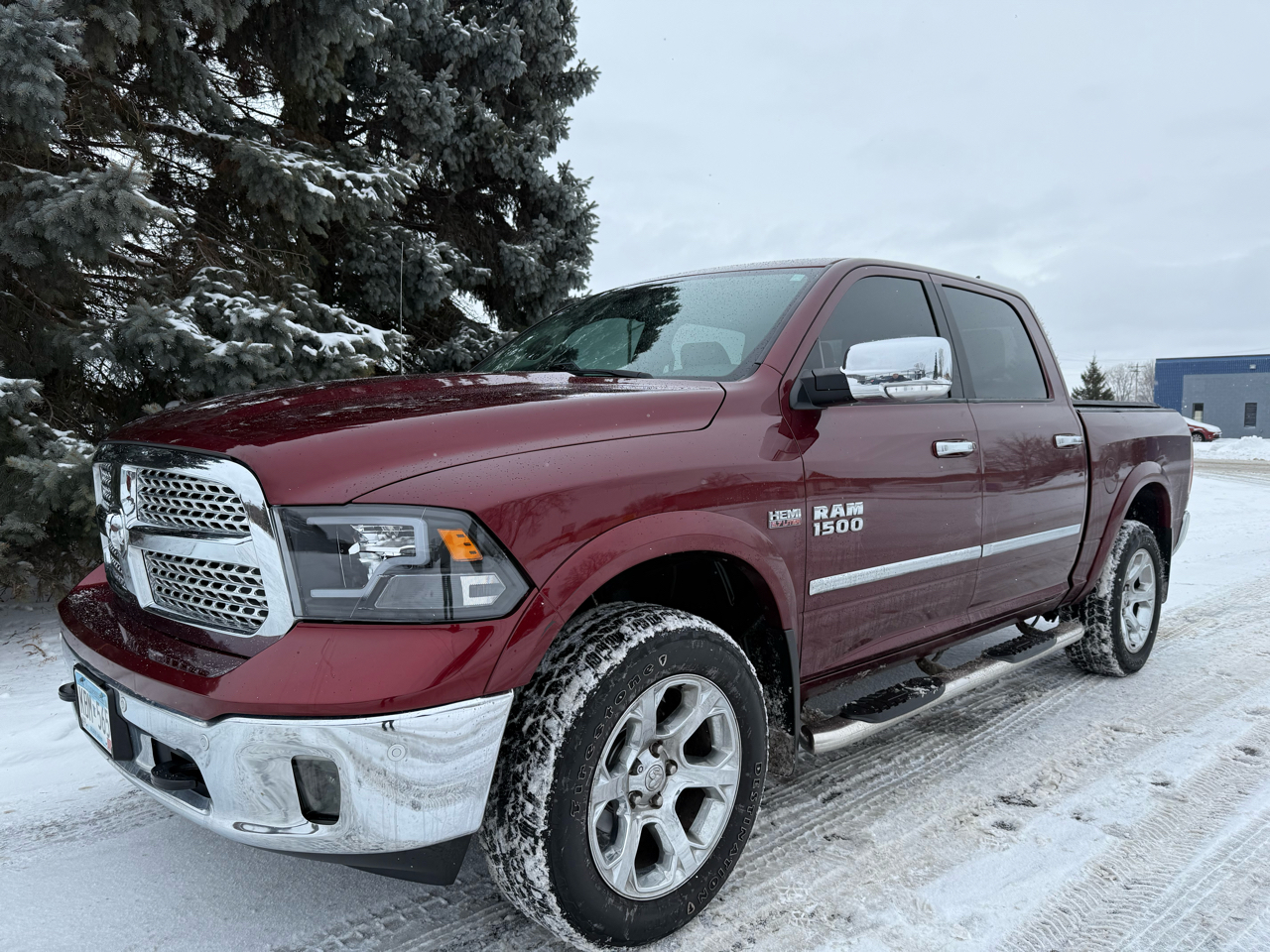 RAM 1500 Laramie Crew Cab SWB 4WD 2016