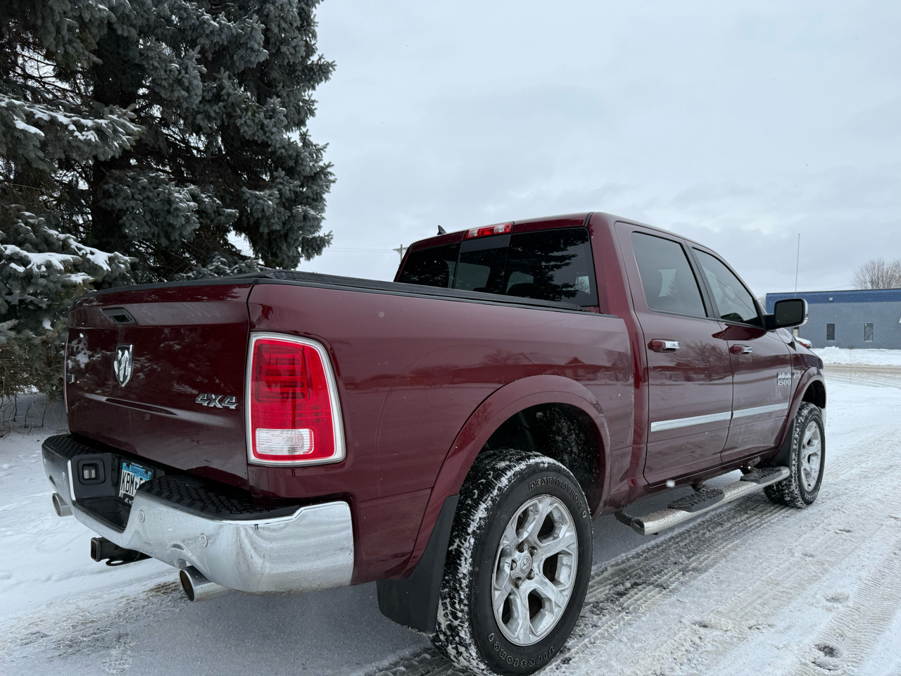 RAM 1500 Laramie Crew Cab SWB 4WD 2016