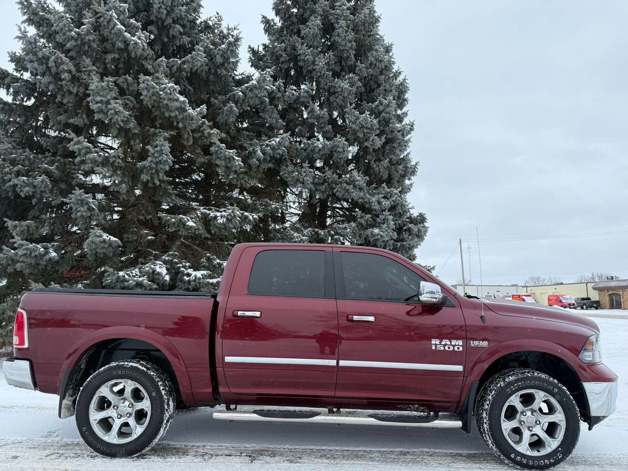 RAM 1500 Laramie Crew Cab SWB 4WD 2016