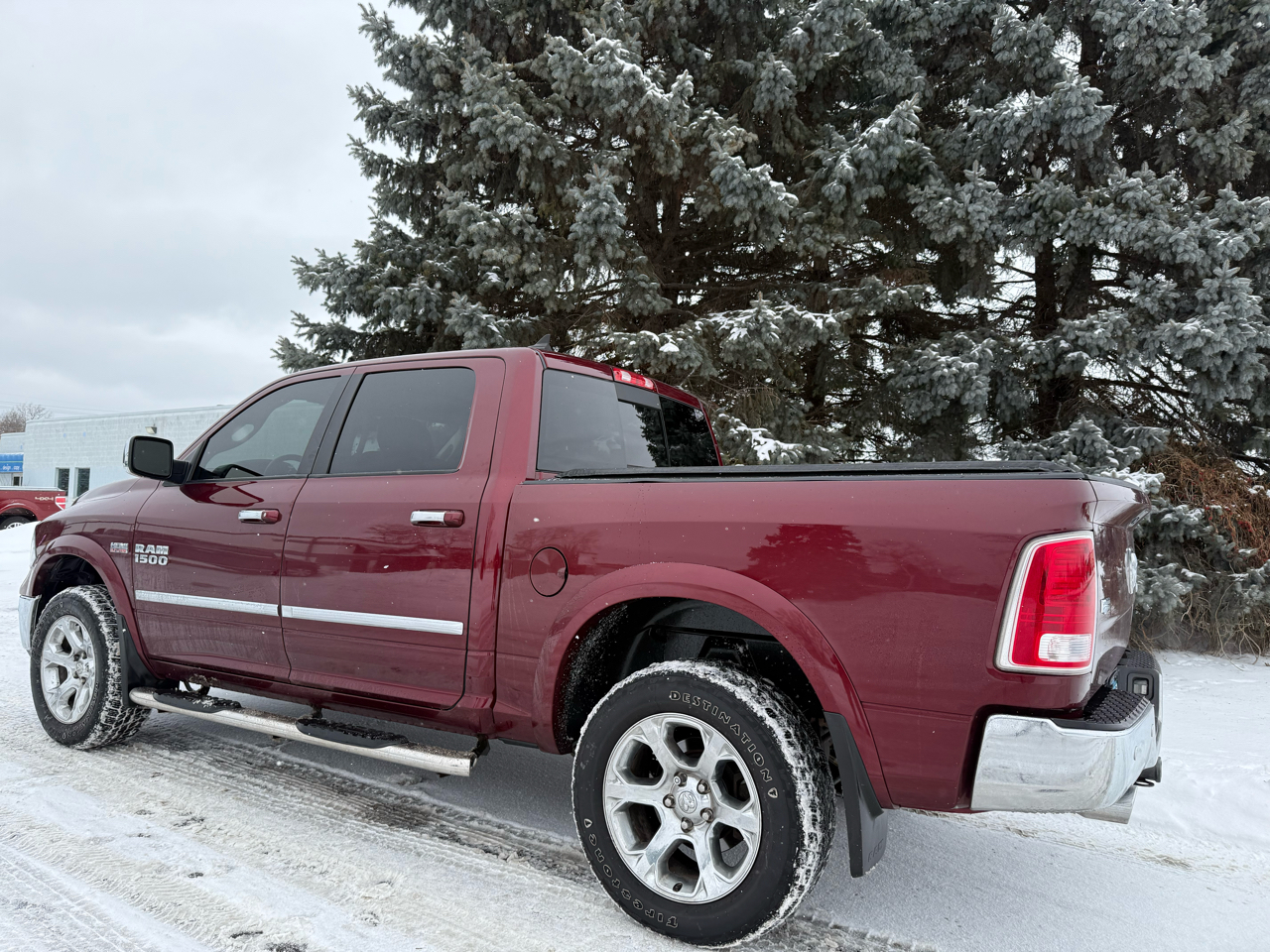 RAM 1500 Laramie Crew Cab SWB 4WD 2016