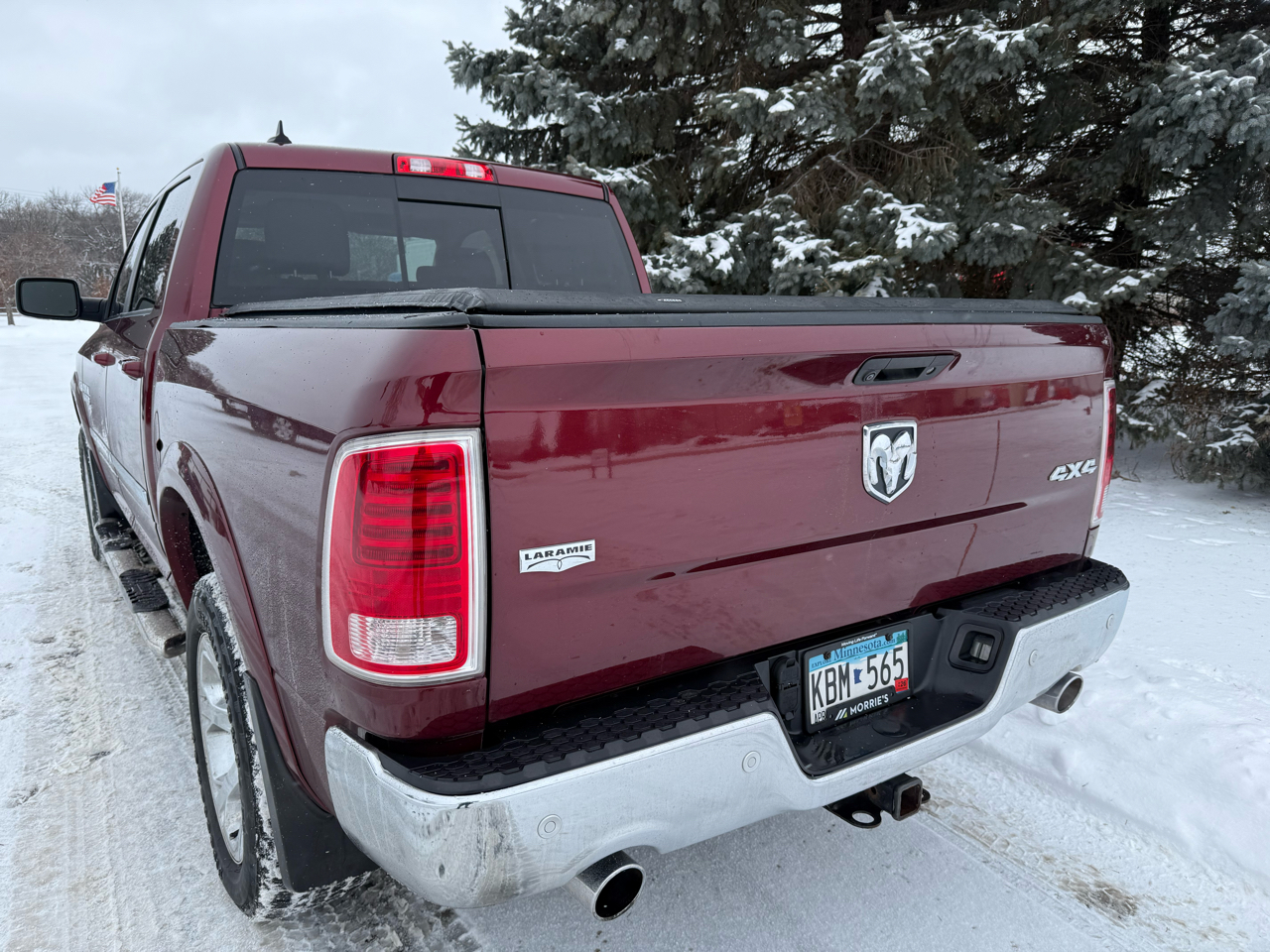 RAM 1500 Laramie Crew Cab SWB 4WD 2016