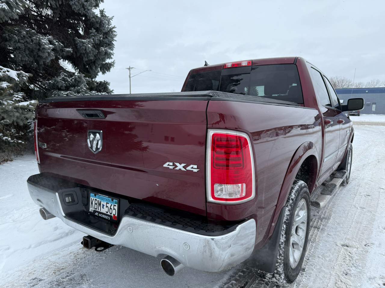 RAM 1500 Laramie Crew Cab SWB 4WD 2016
