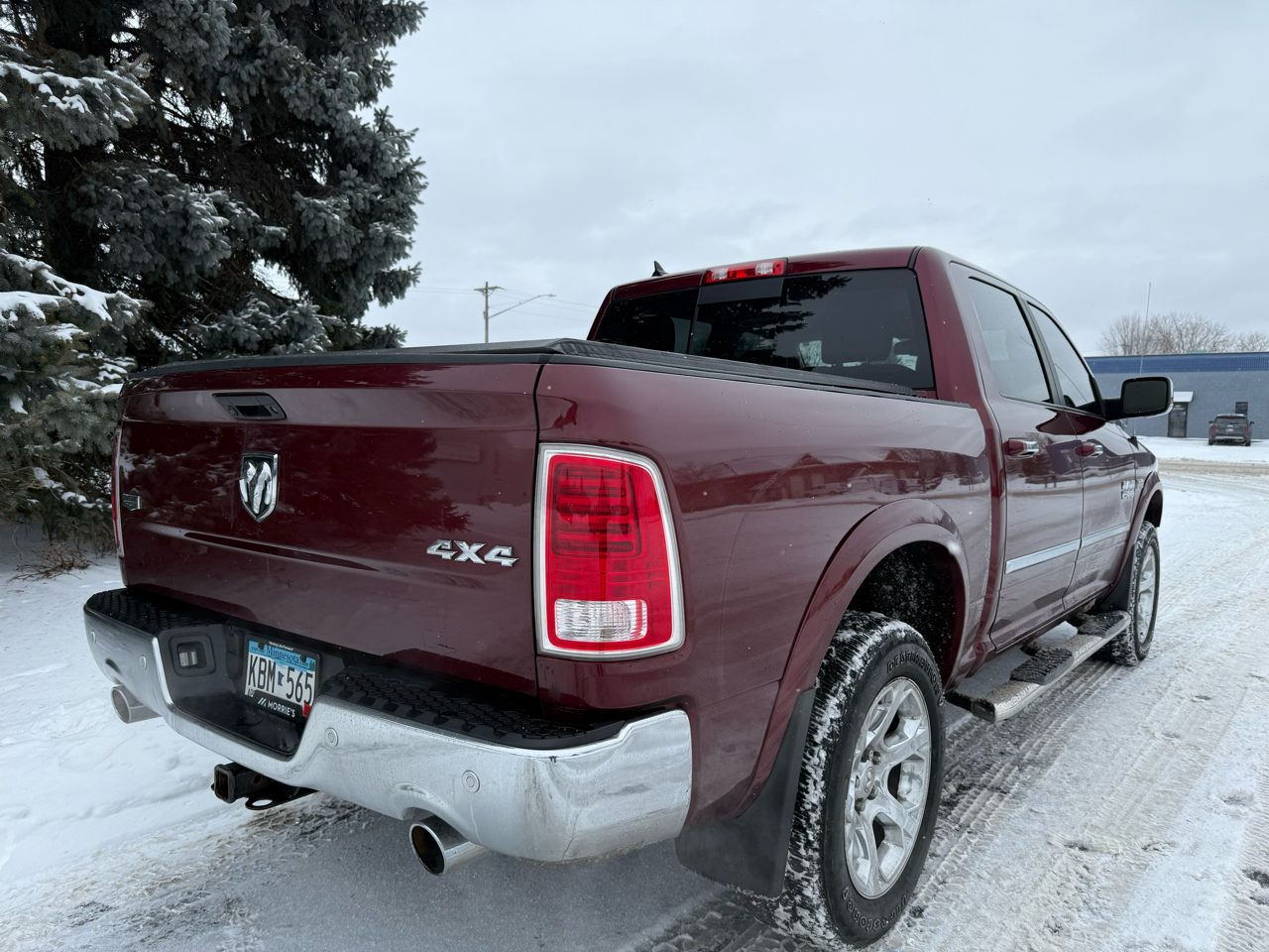 RAM 1500 Laramie Crew Cab SWB 4WD 2016