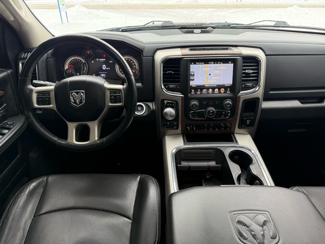 RAM 1500 Laramie Crew Cab SWB 4WD 2016