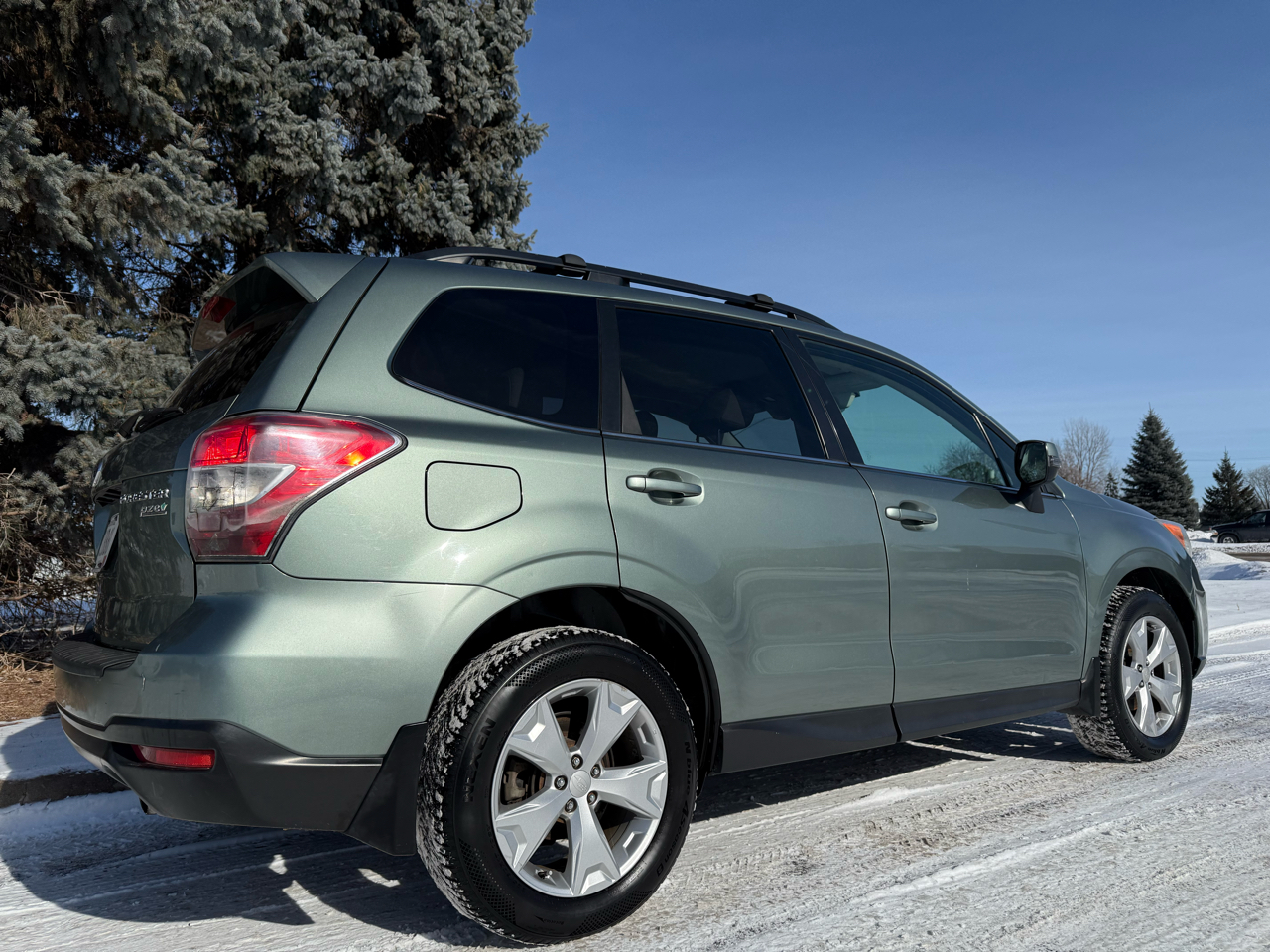 Subaru Forester 2.5i Touring 2014