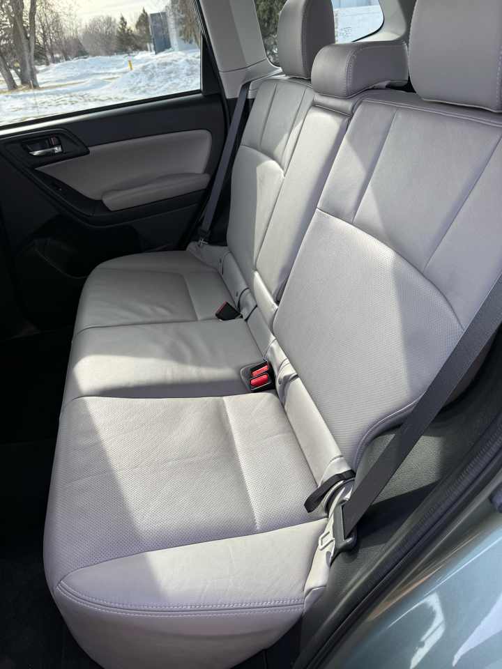 Subaru Forester 2.5i Limited 2014