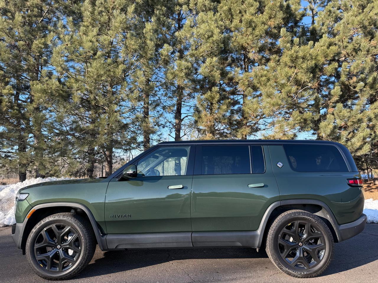 Rivian R1S Adventure Performance Dual-Motor Max Pack 2025