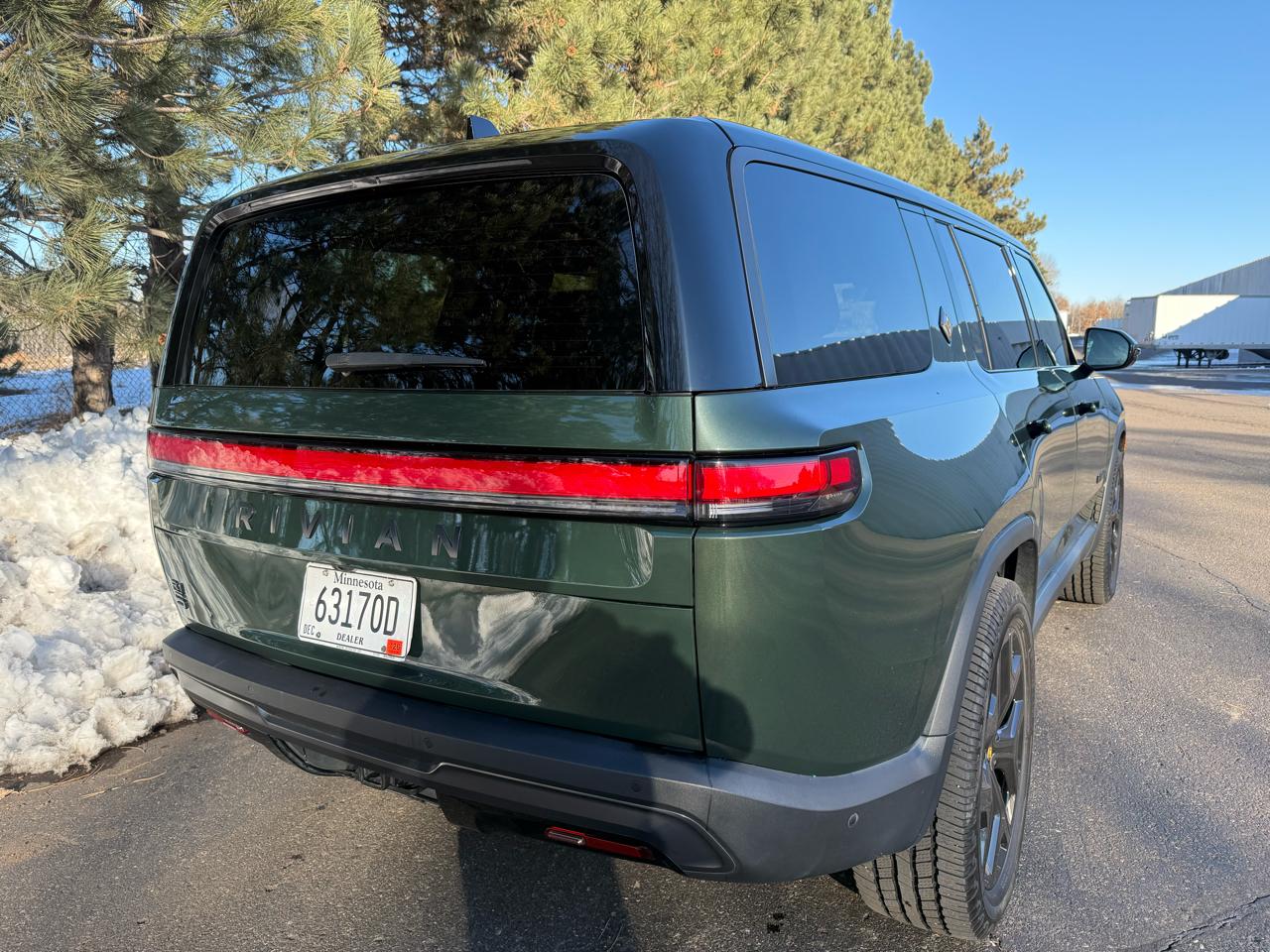 Rivian R1S Adventure Performance Dual-Motor Max Pack 2025