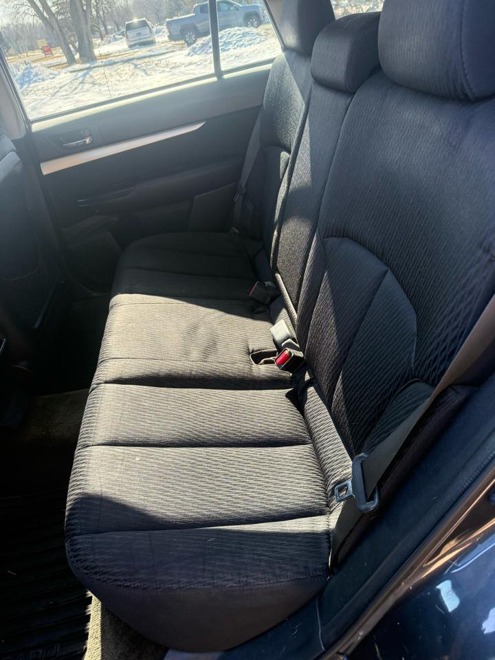 Subaru Outback 2.5i Premium 2012