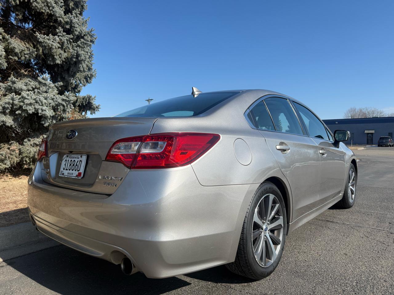 Subaru Legacy 3.6R Limited 2016