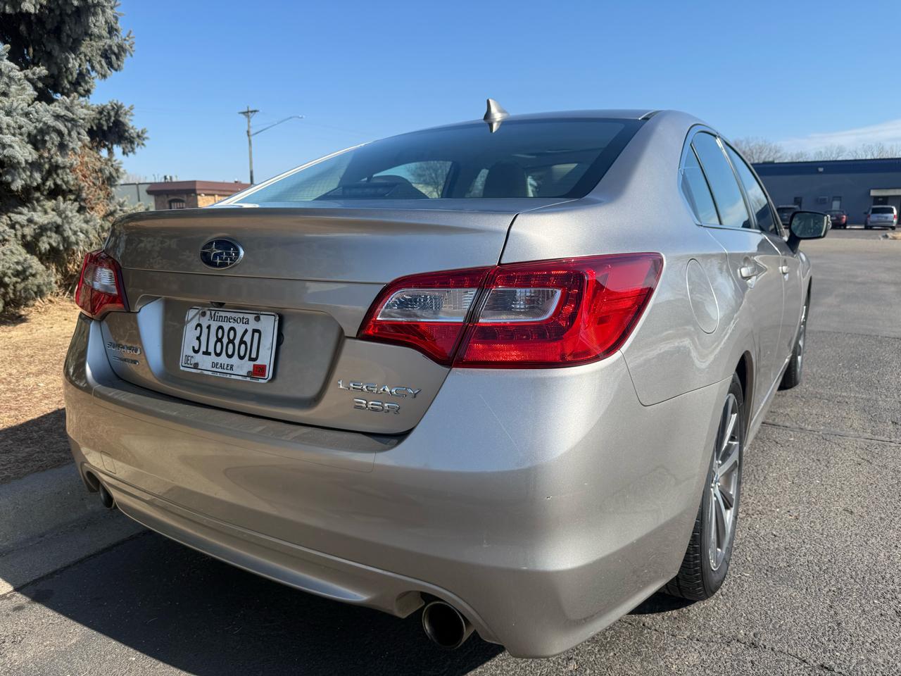 Subaru Legacy 3.6R Limited 2016