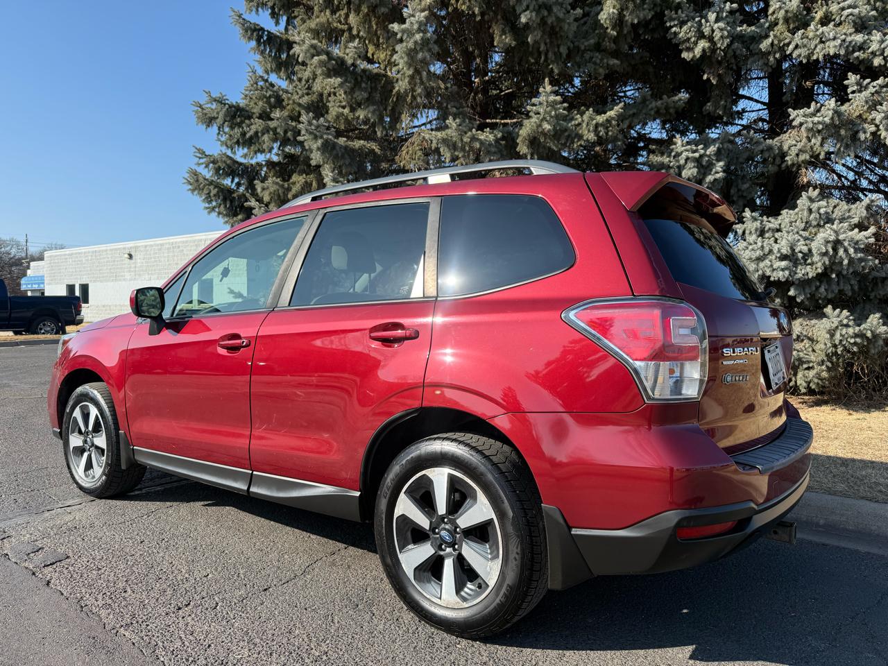 Subaru Forester 2.5i Premium PZEV CVT 2017