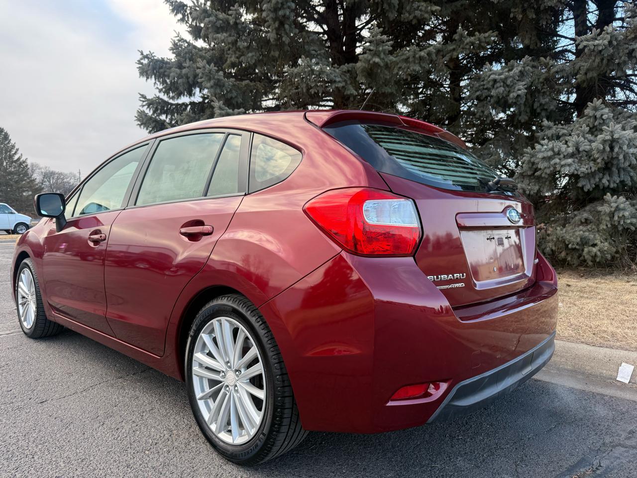 Subaru Impreza Premium Plus 5-Door+S/R 2012