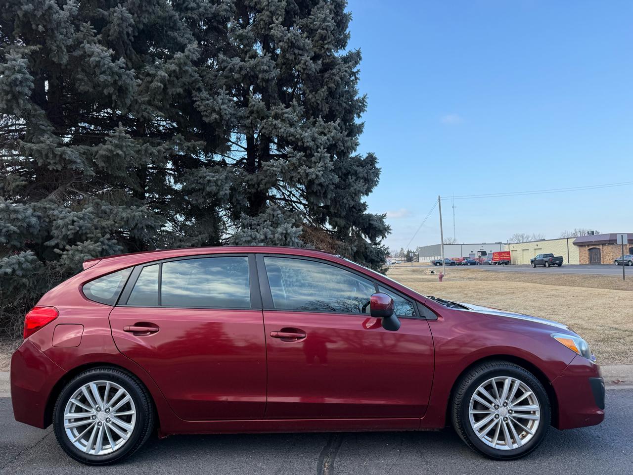 Subaru Impreza Premium Plus 5-Door+S/R 2012