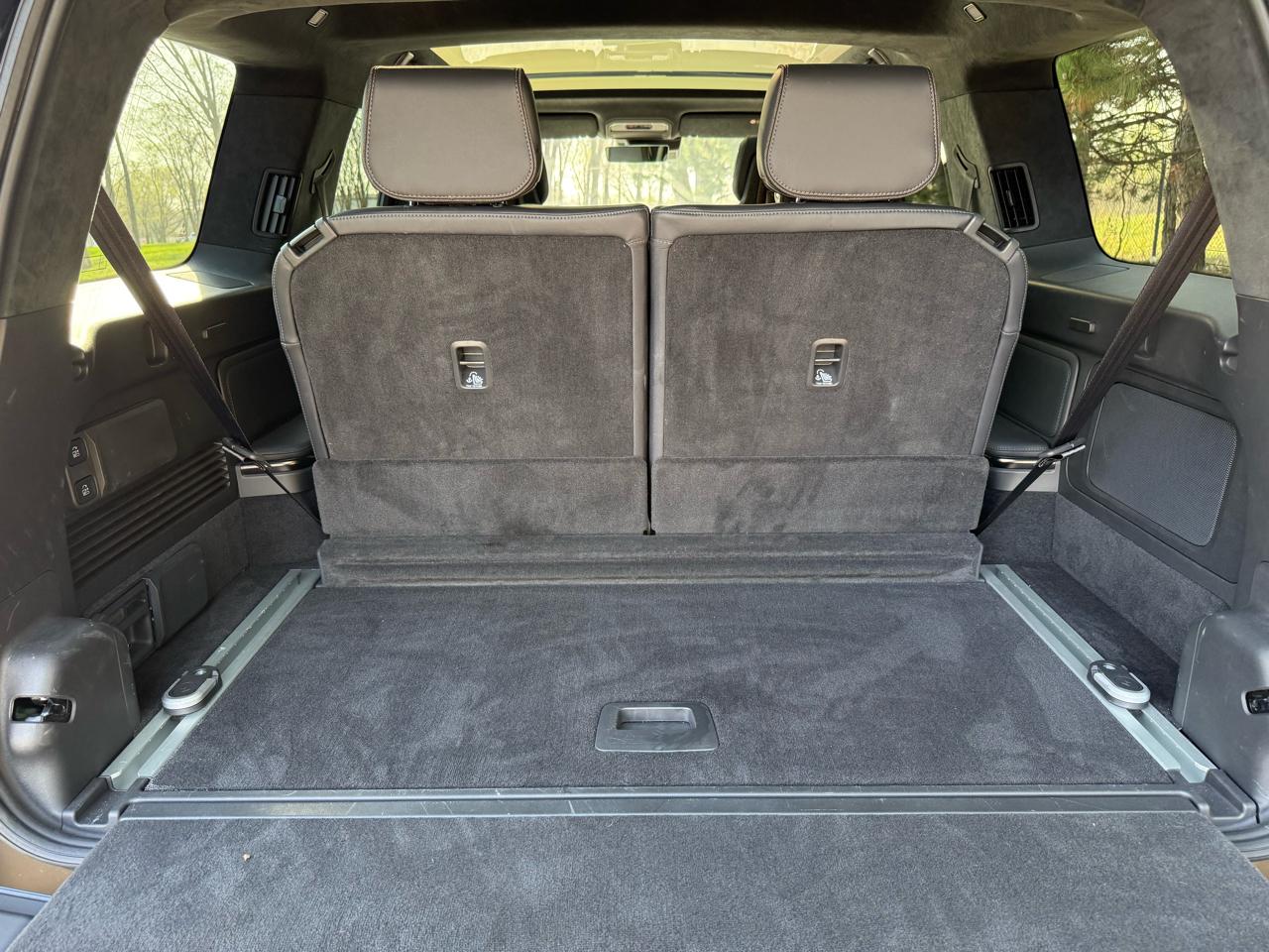 Rivian R1S Ascend Tri Max 2025