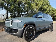 2025 Rivian R1S 