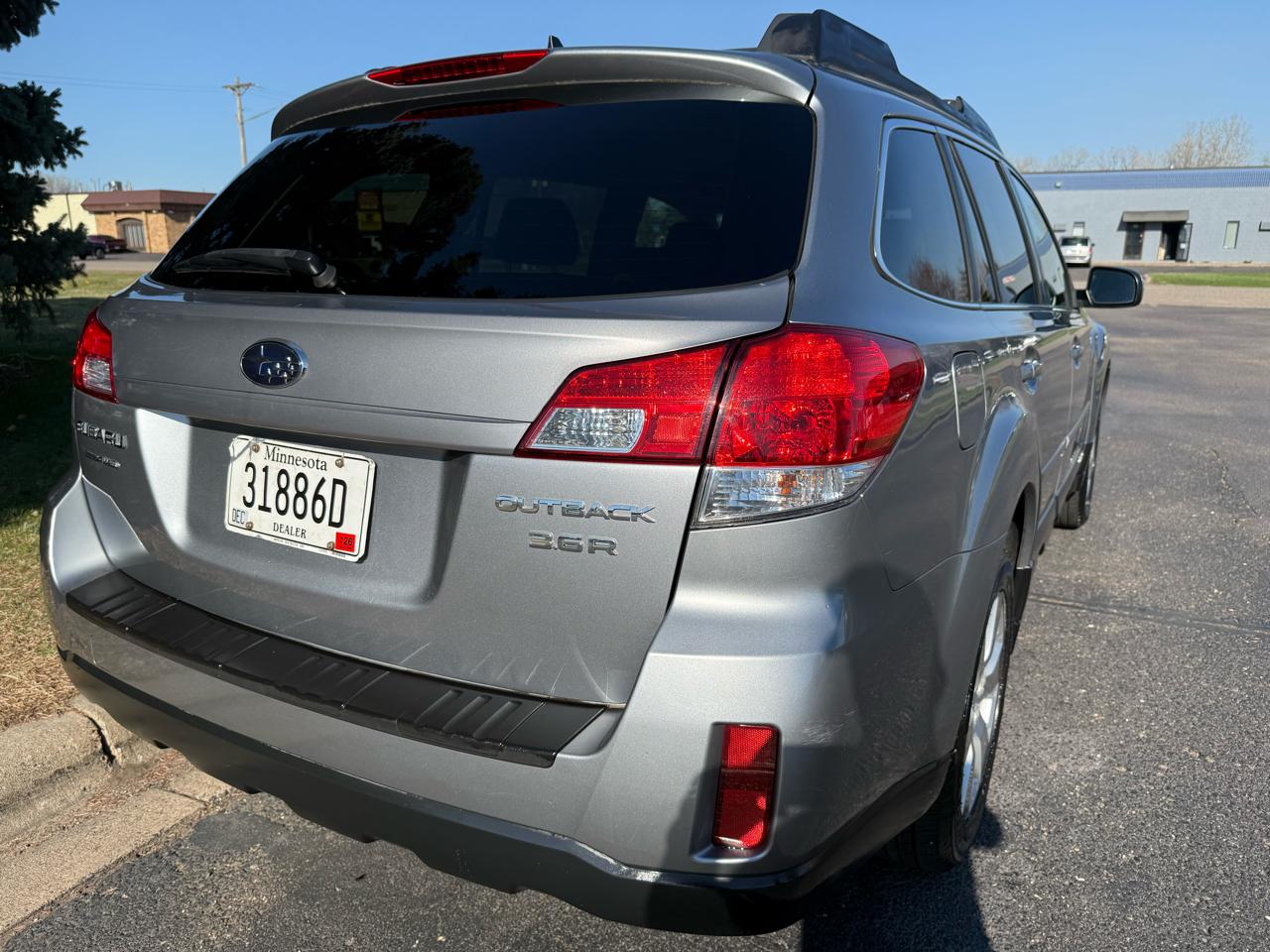 Subaru Outback 3.6R Limited 2011