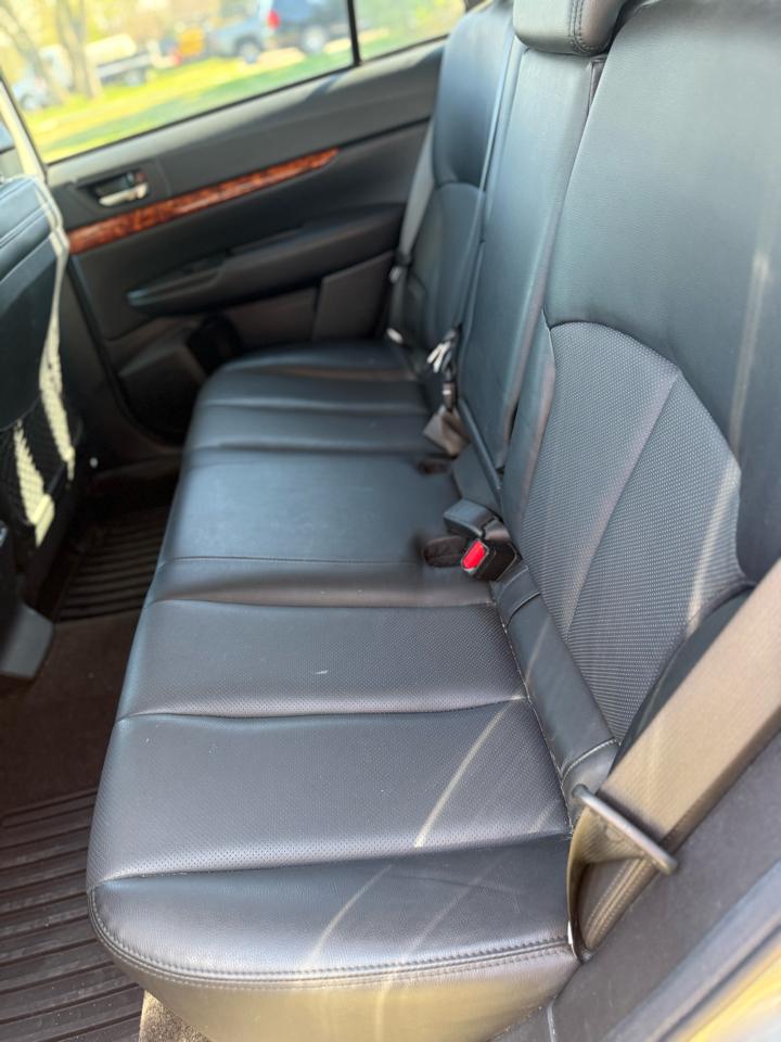 Subaru Outback 3.6R Limited 2011