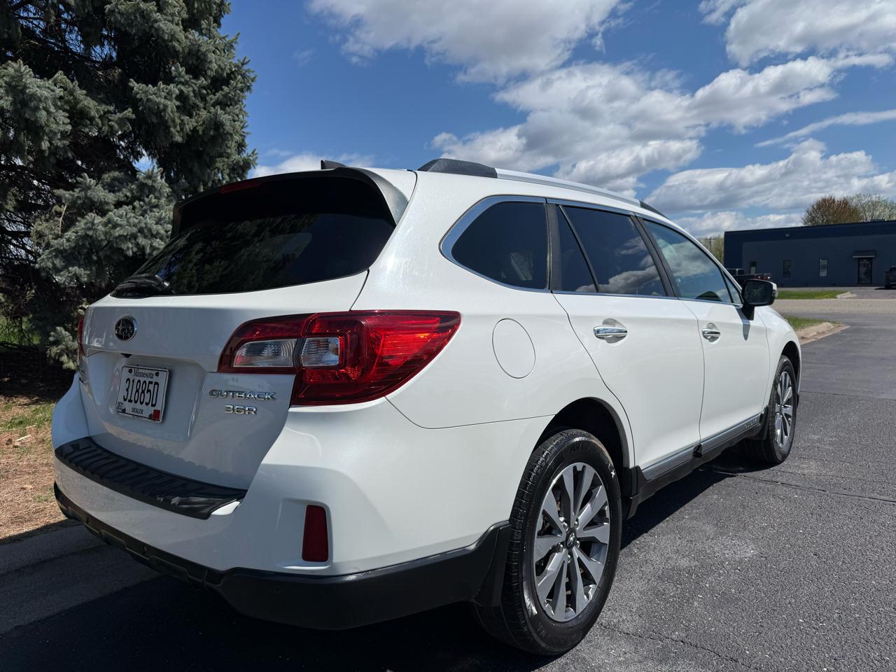 Subaru Outback 3.6R Touring 2017