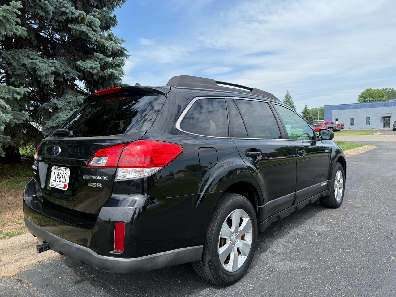 Subaru Outback 3.6R Limited 2011