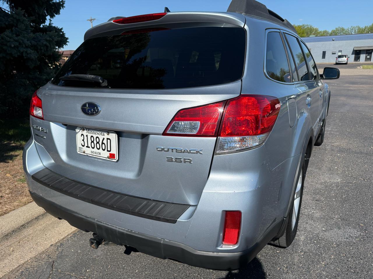Subaru Outback 3.6R Limited 2014