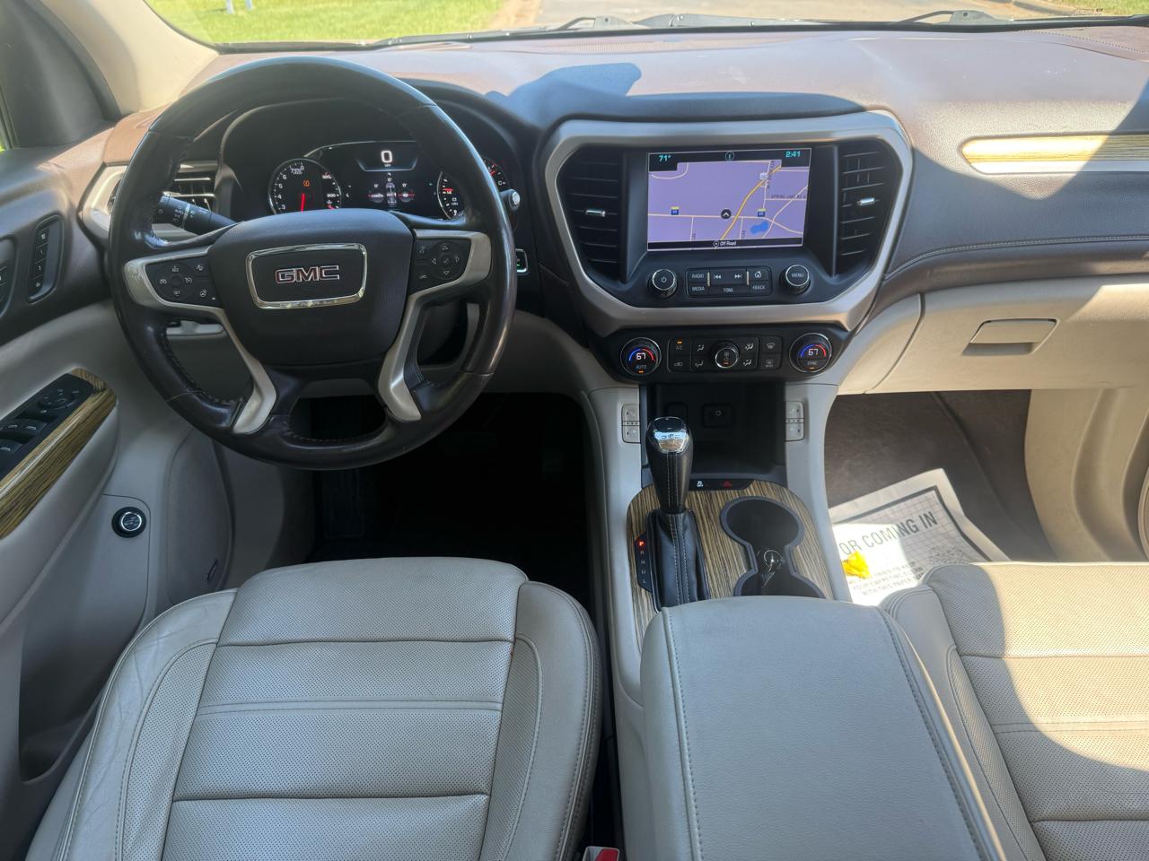 GMC Acadia Denali AWD 2017