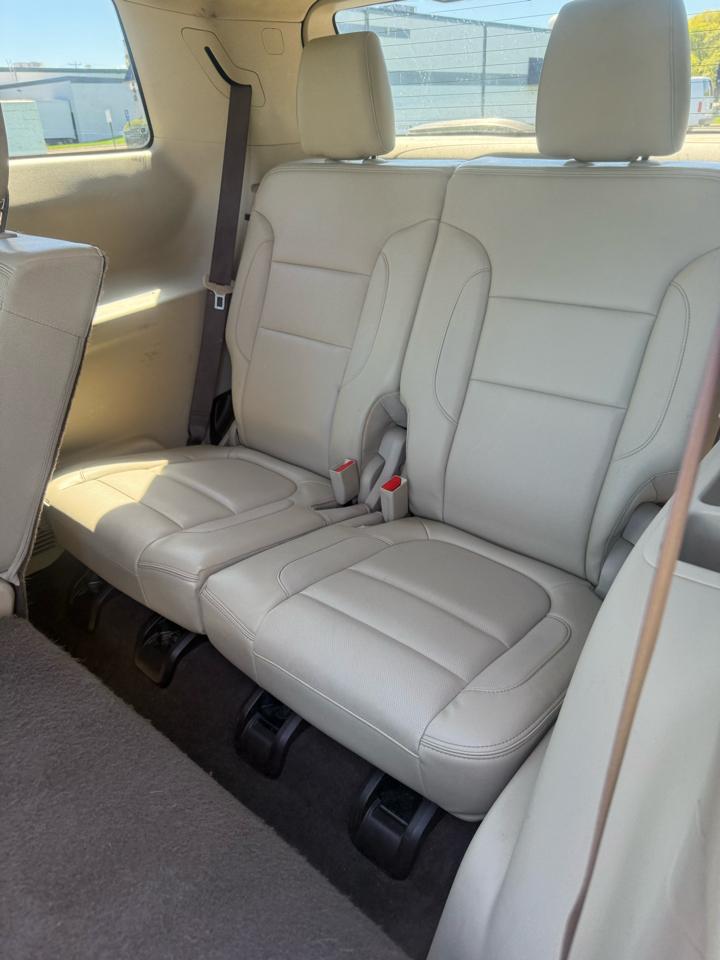 GMC Acadia Denali AWD 2017