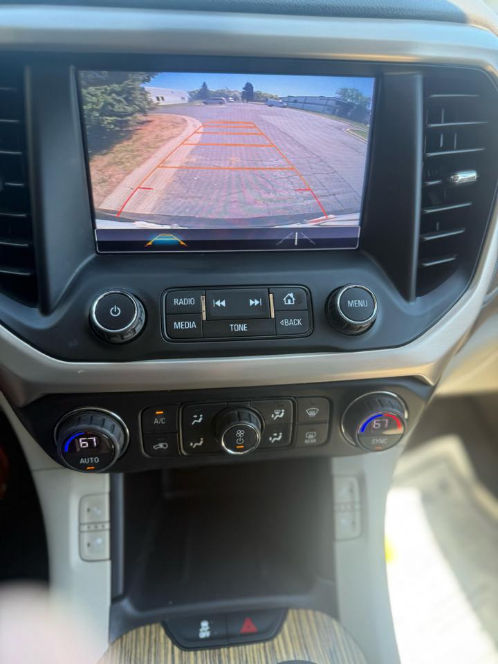 GMC Acadia Denali AWD 2017