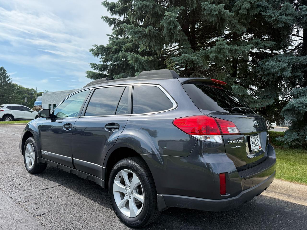 Subaru Outback 2.5i Premium 2013