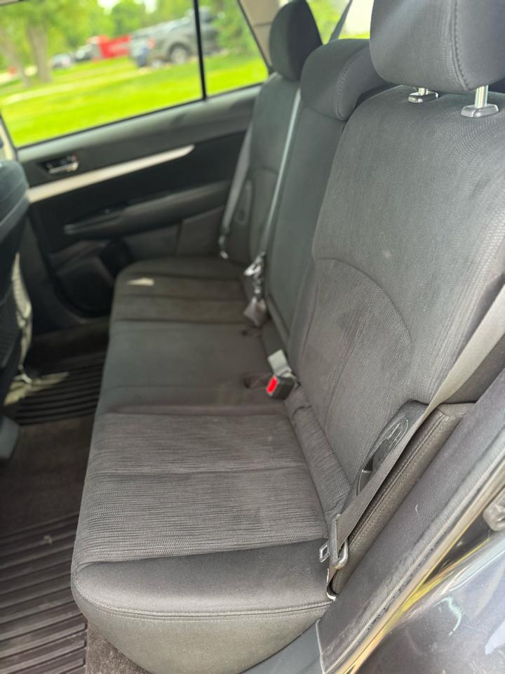 Subaru Outback 2.5i Premium 2013