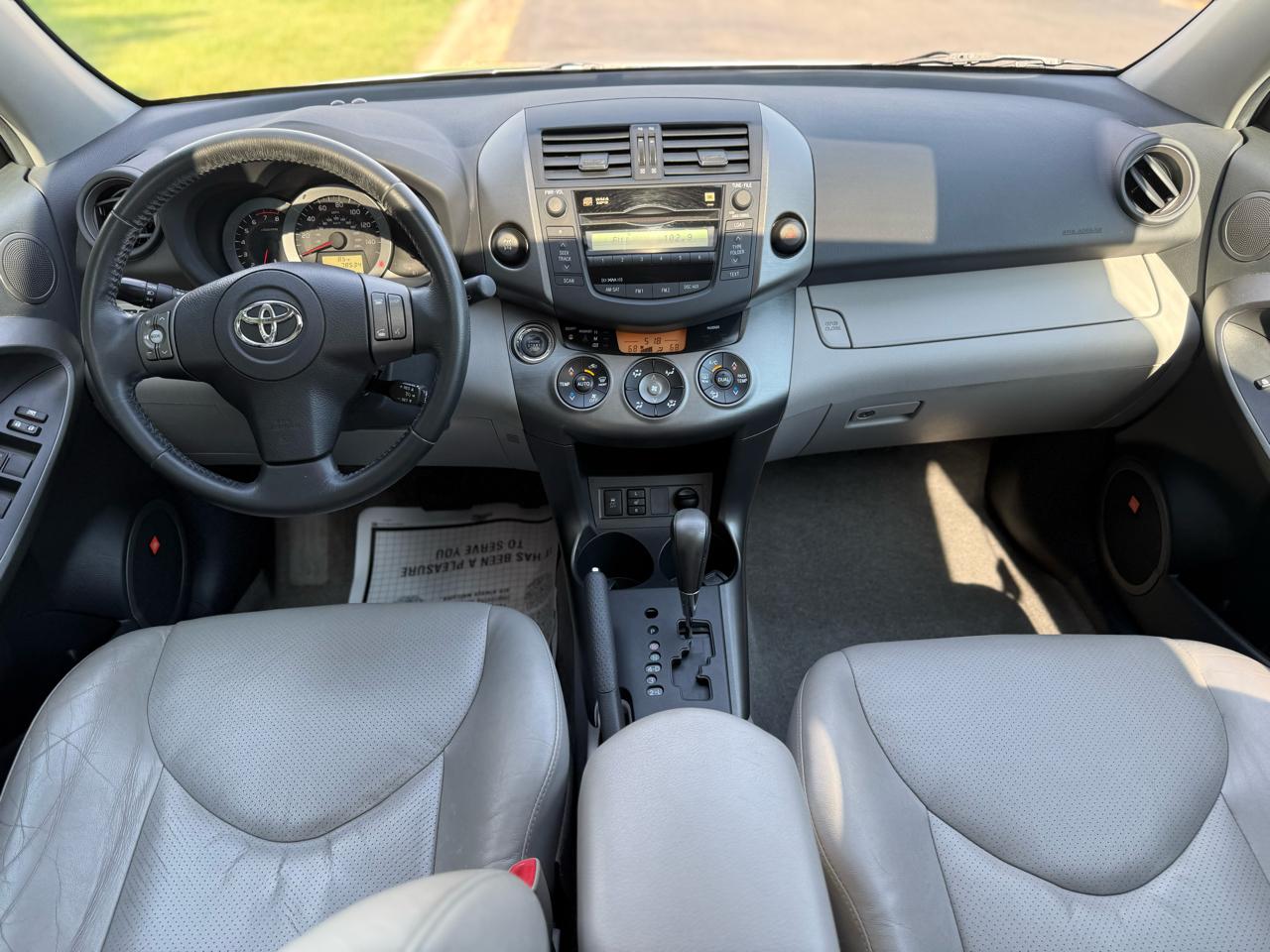 Toyota RAV4 Limited V6 4WD 2010