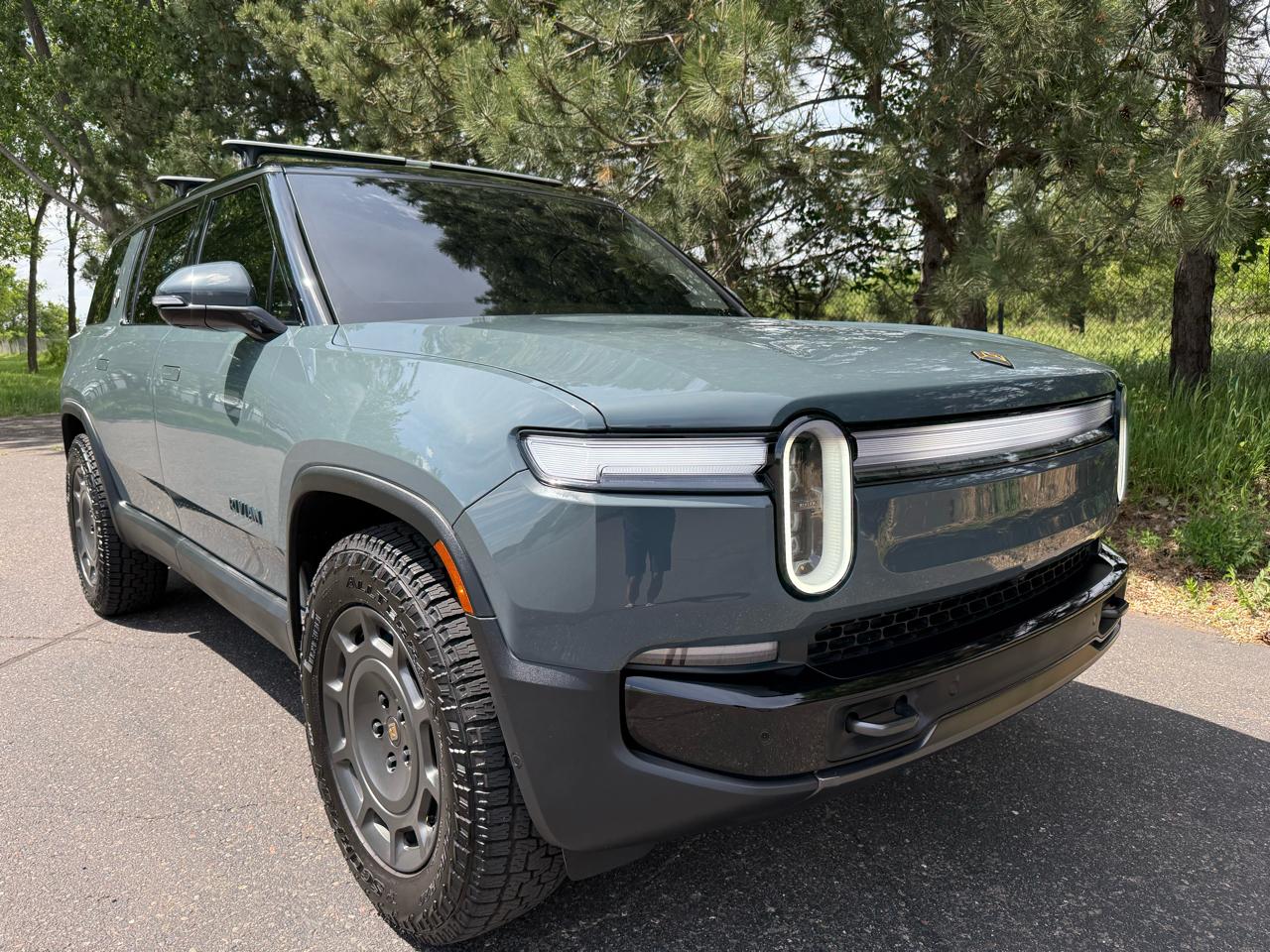 Rivian R1S Launch Edition 2026