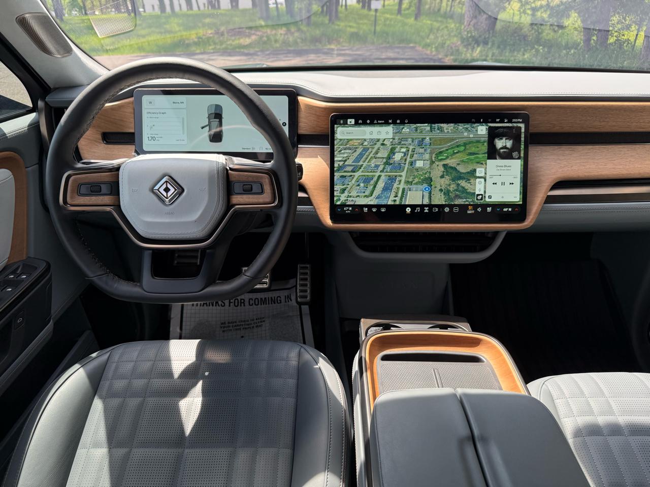 Rivian R1S Launch Edition 2026