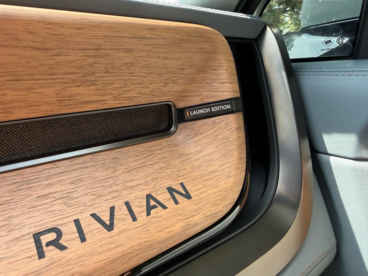 Rivian R1S Launch Edition 2026