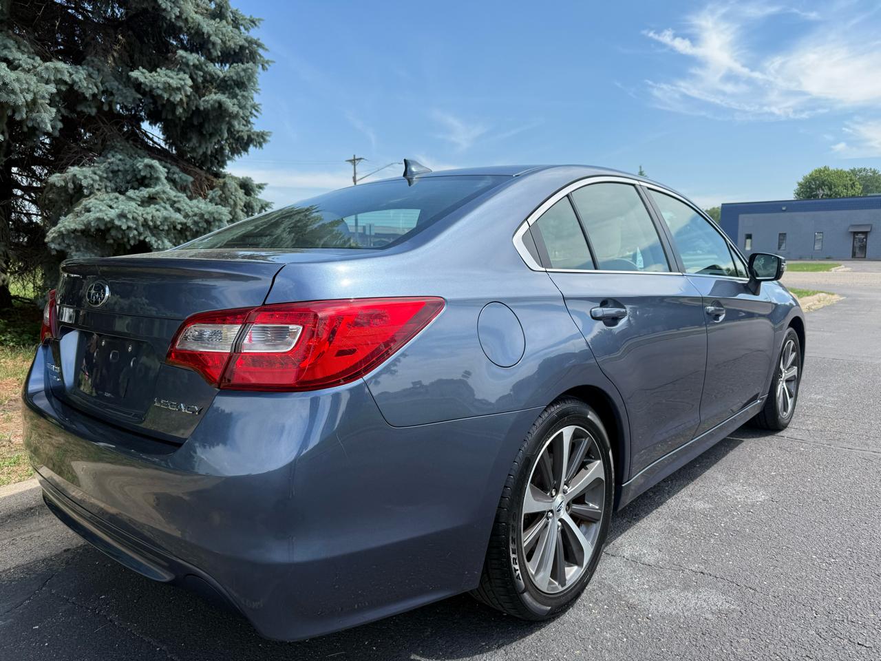 Subaru Legacy 2.5i Limited 2016