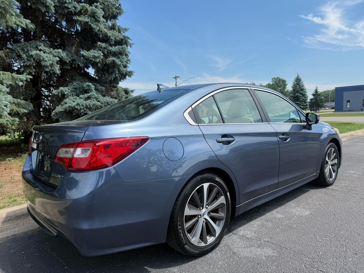 Subaru Legacy 2.5i Limited 2016