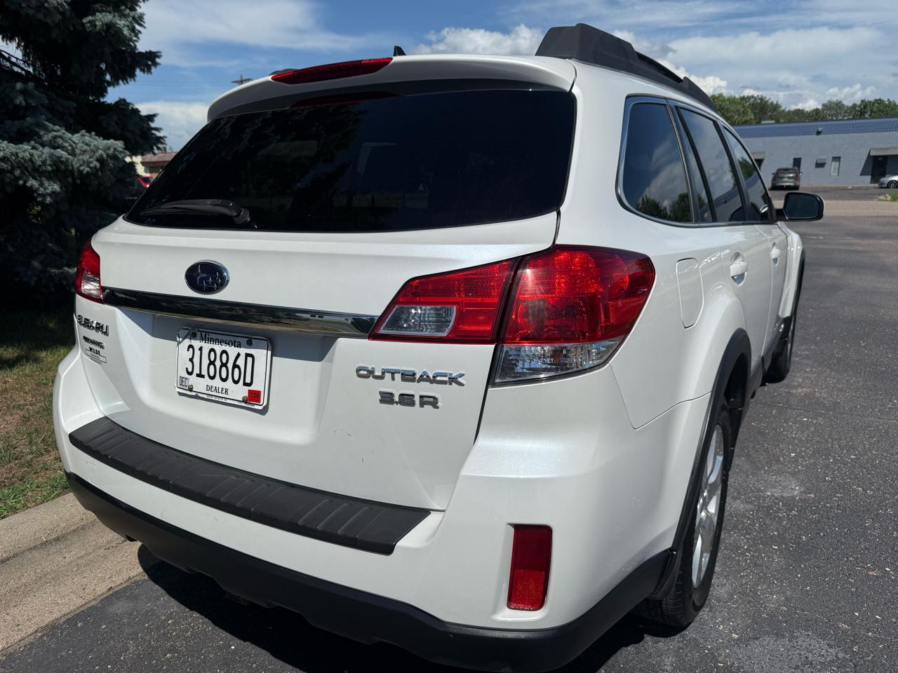 Subaru Outback 3.6R Limited 2011
