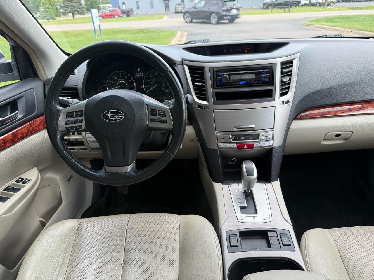 Subaru Outback 3.6R Limited 2012
