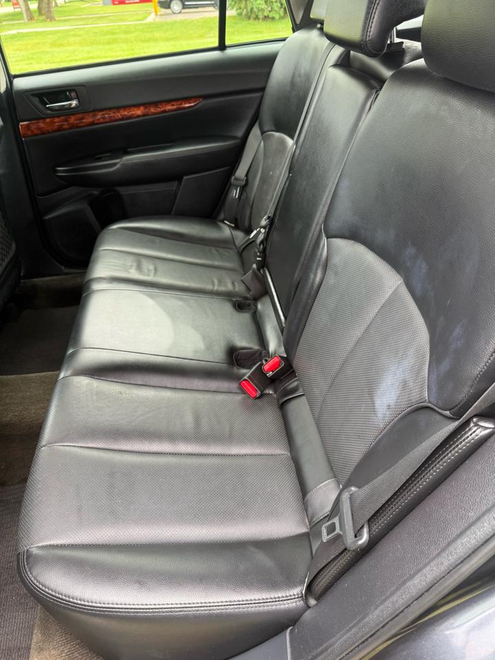 Subaru Outback 3.6R Limited 2011
