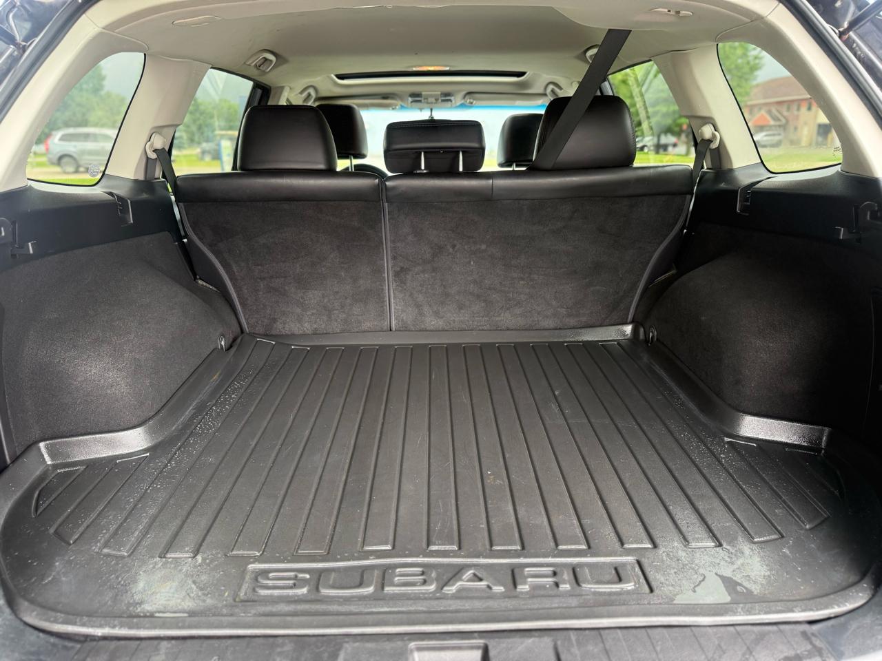 Subaru Outback 3.6R Limited 2011