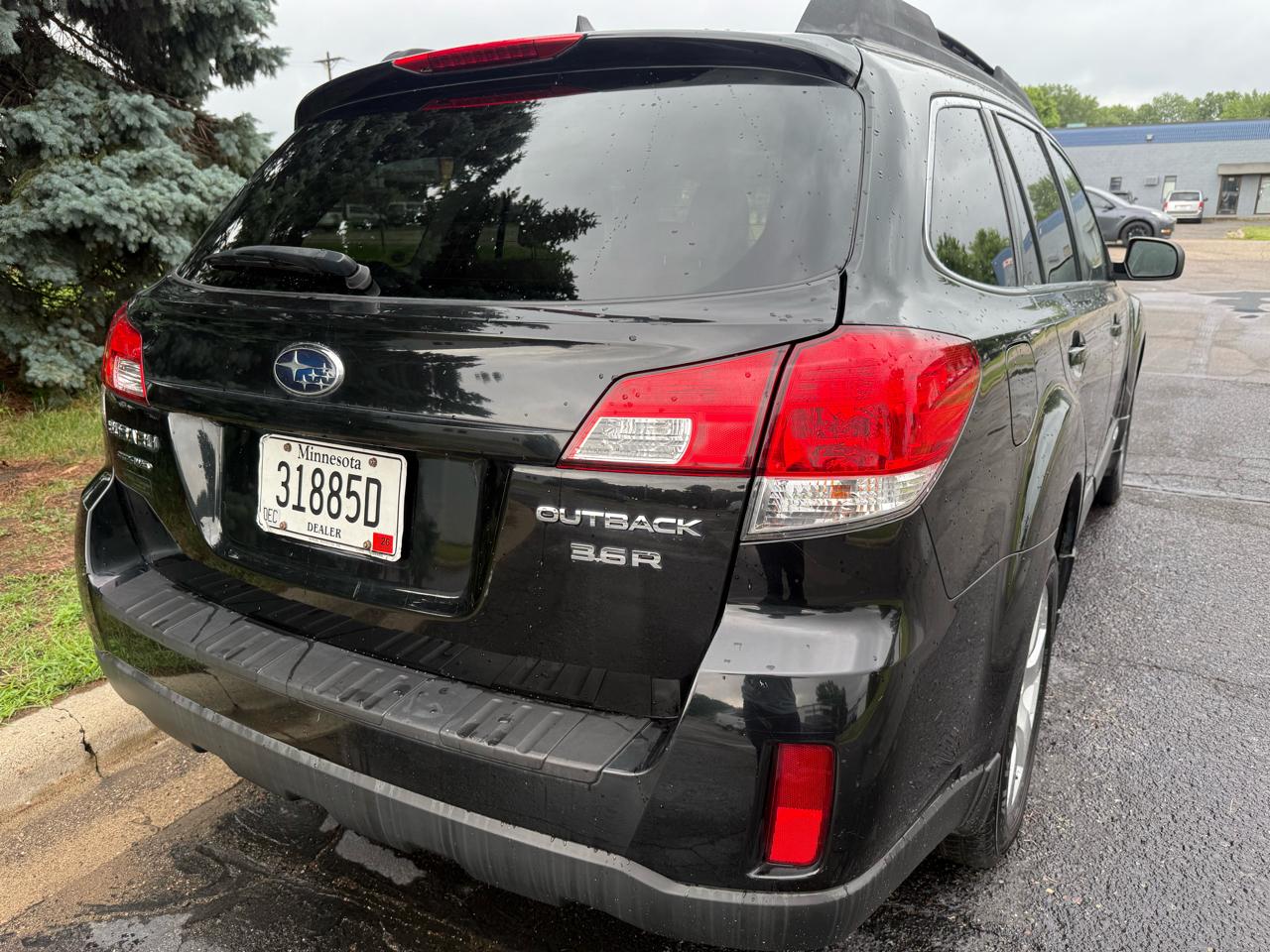 Subaru Outback 3.6R Limited 2011