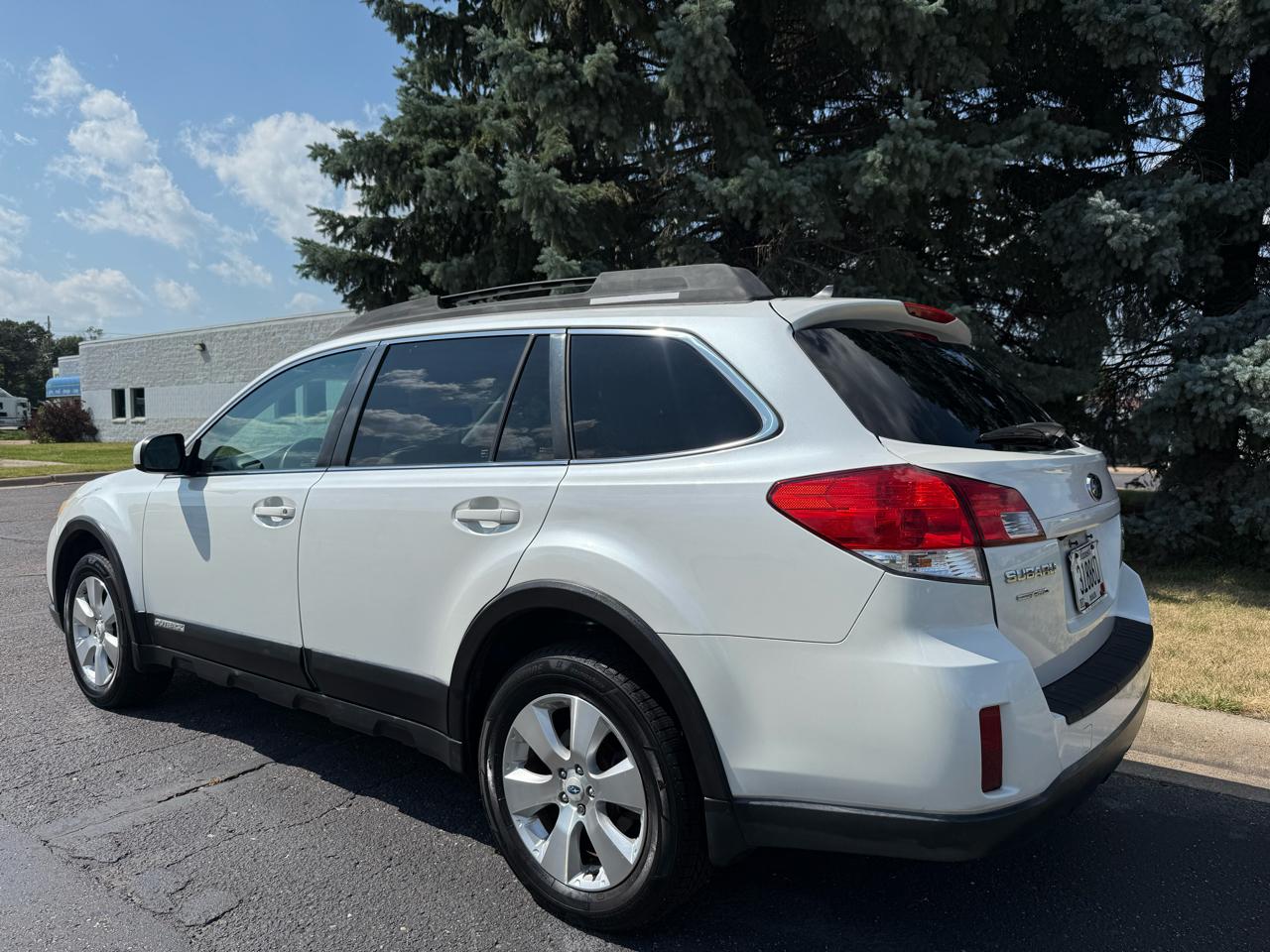 Subaru Outback 3.6R Limited 2011
