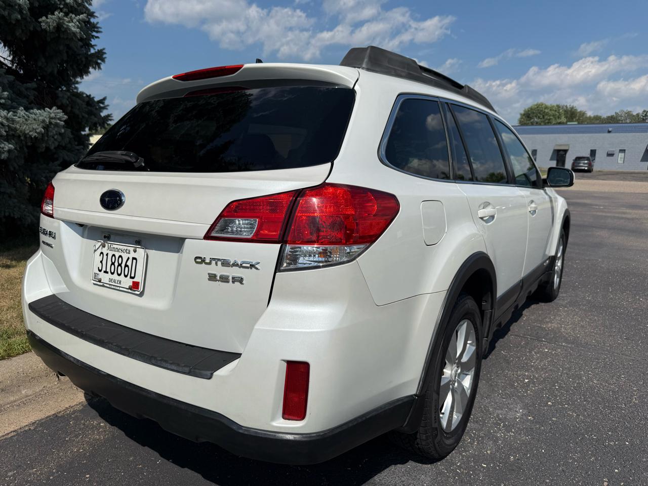 Subaru Outback 3.6R Limited 2011