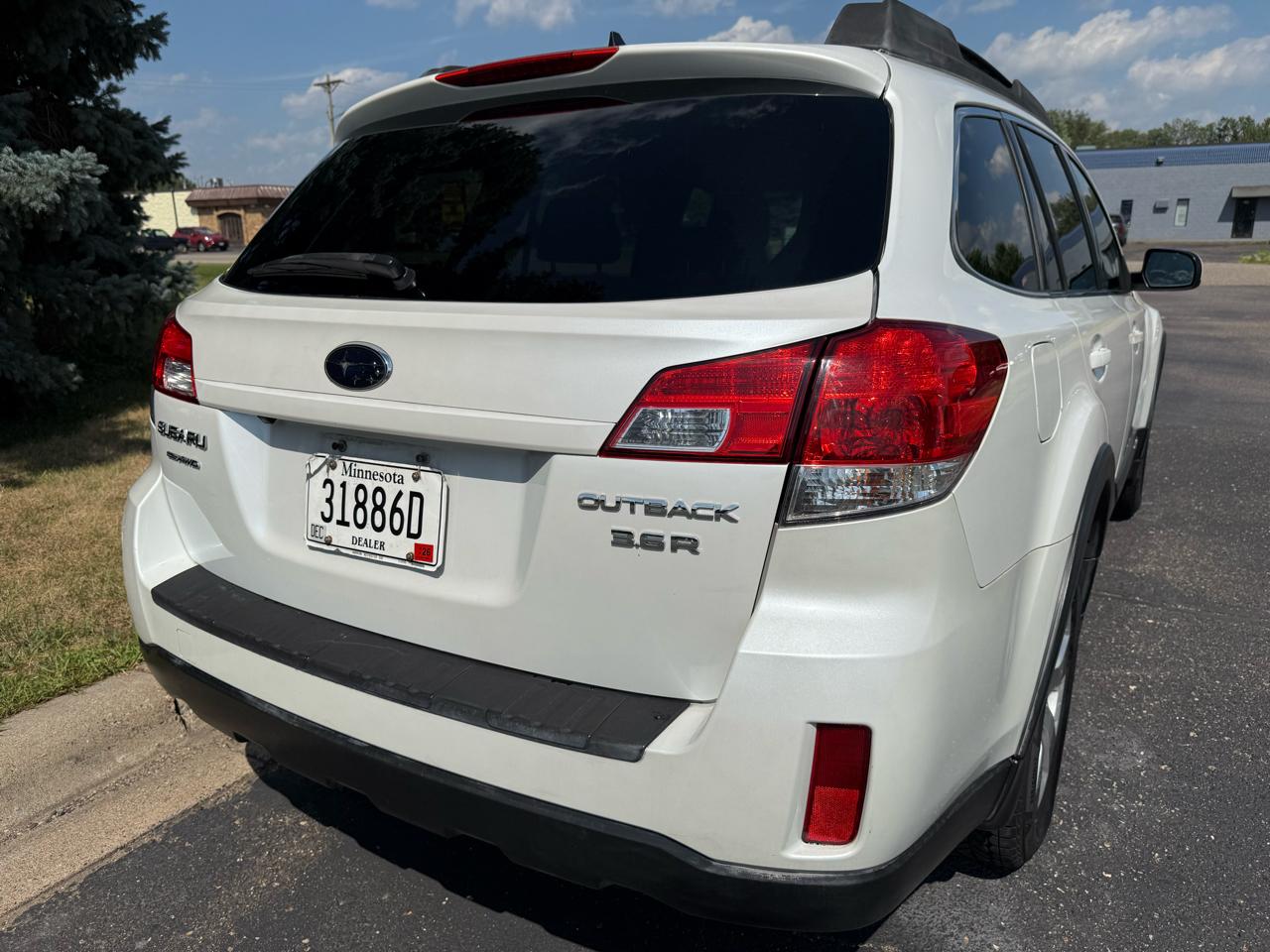 Subaru Outback 3.6R Limited 2011