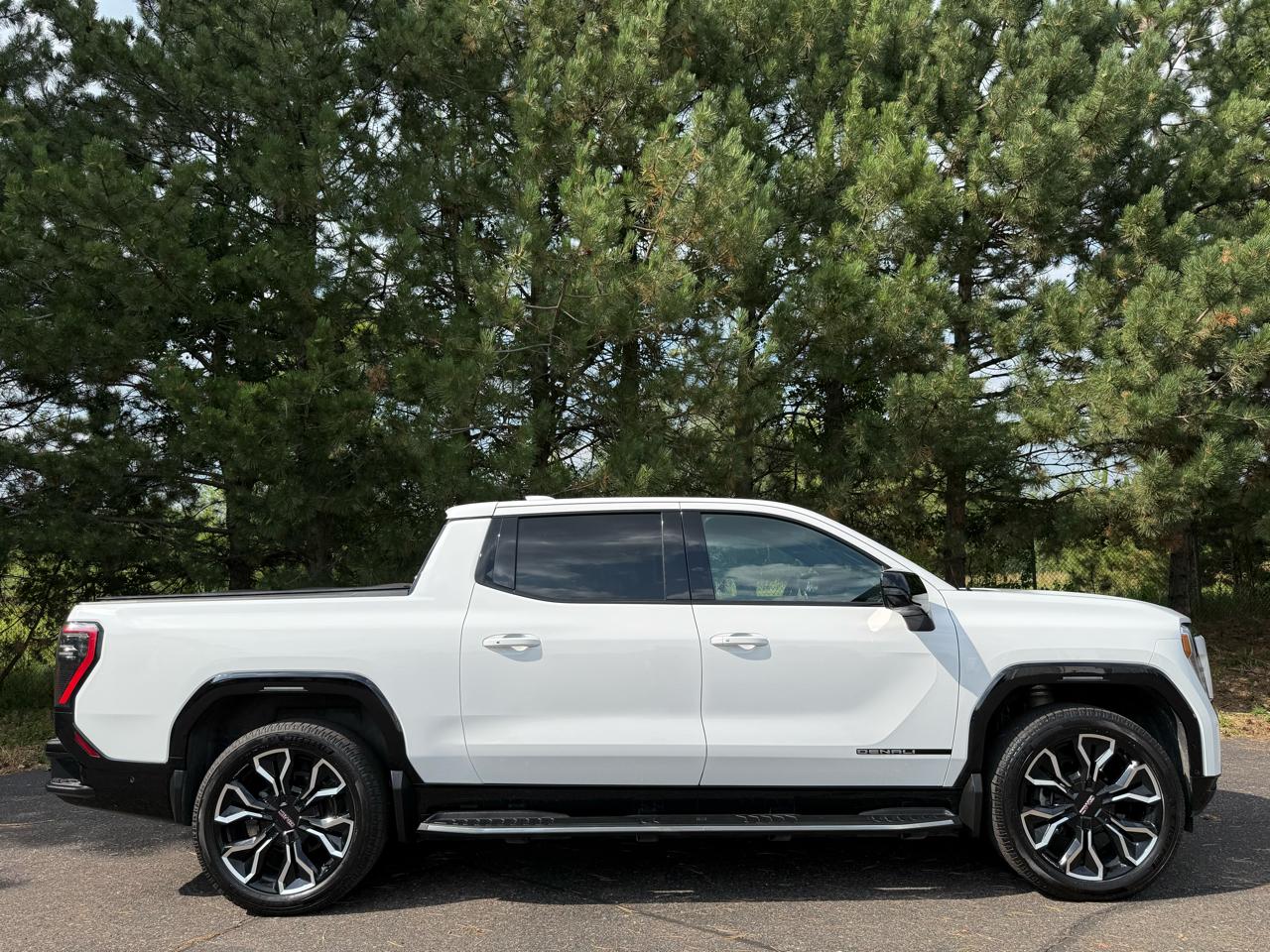 Chevrolet Silverado EV Denali 24 2026