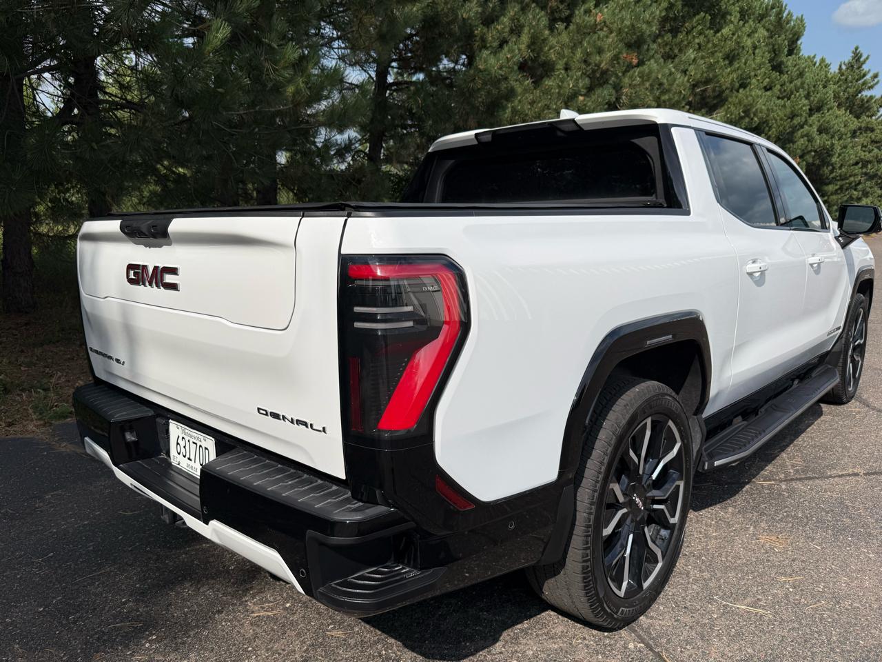 Chevrolet Silverado EV Denali 24 2026