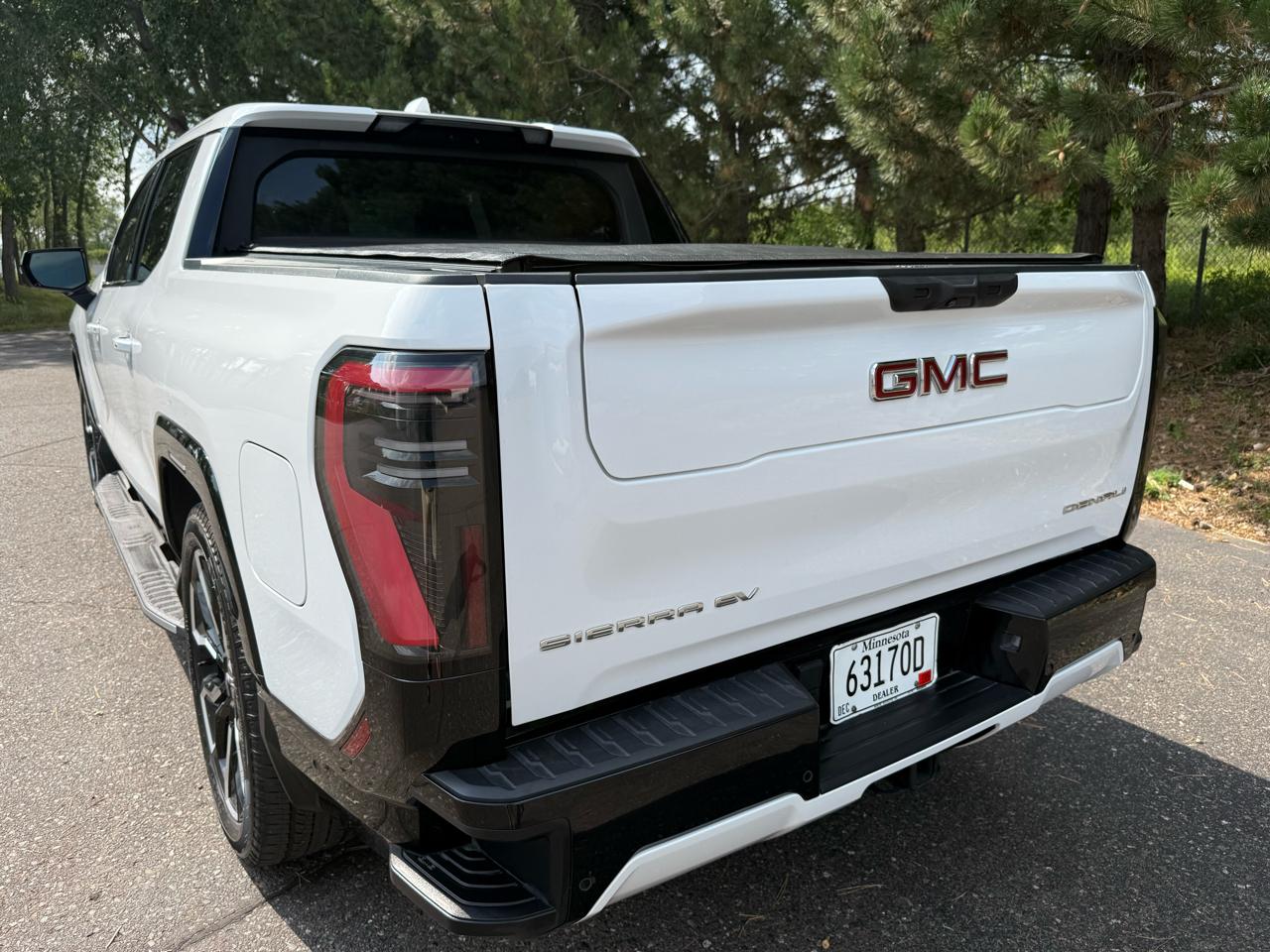 Chevrolet Silverado EV Denali 24 2026