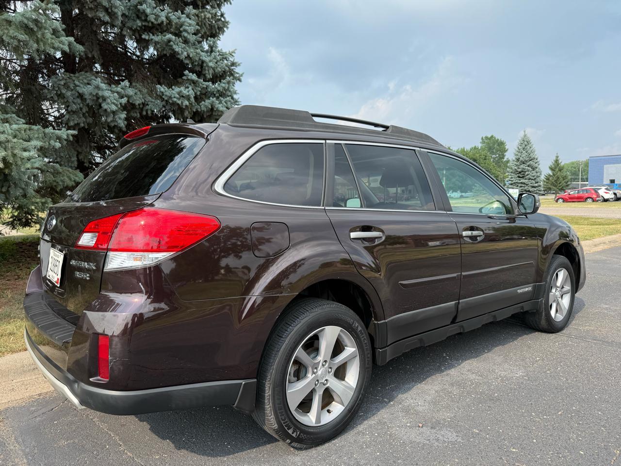 Subaru Outback 3.6R Limited 2013