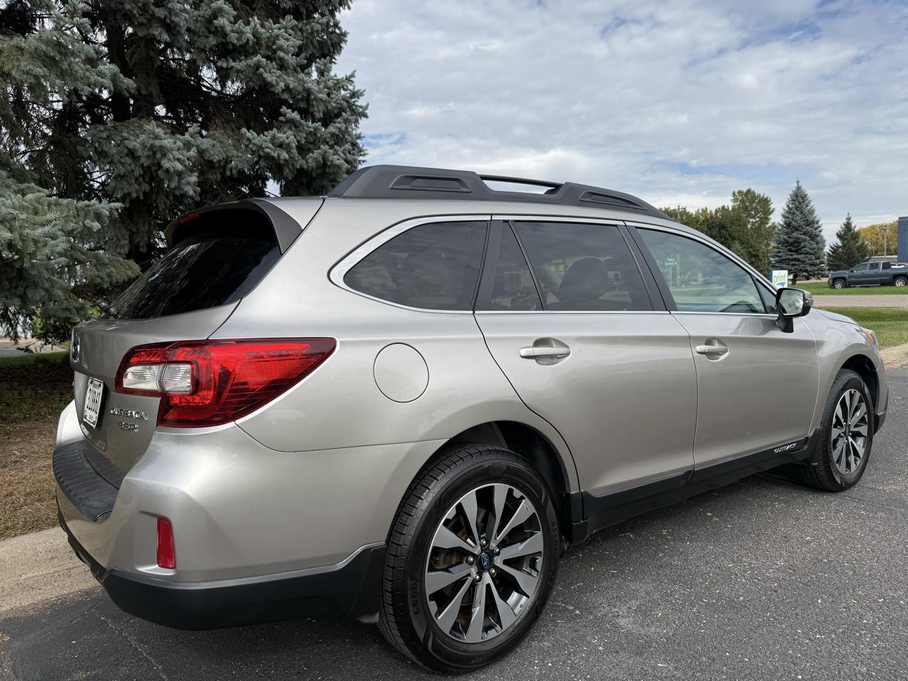 Subaru Outback 3.6R Limited 2015