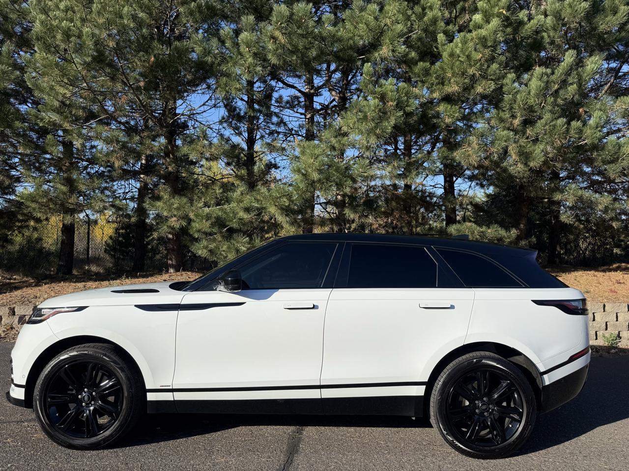 Land Rover Range Rover Velar R-Dynamic S 2021